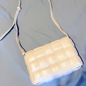 Billini Purse, white